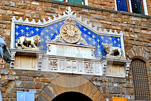 Palazzo Vecchio is located in Piazza de la SeÃÂ±orÃÂ ÃÂ­a photo